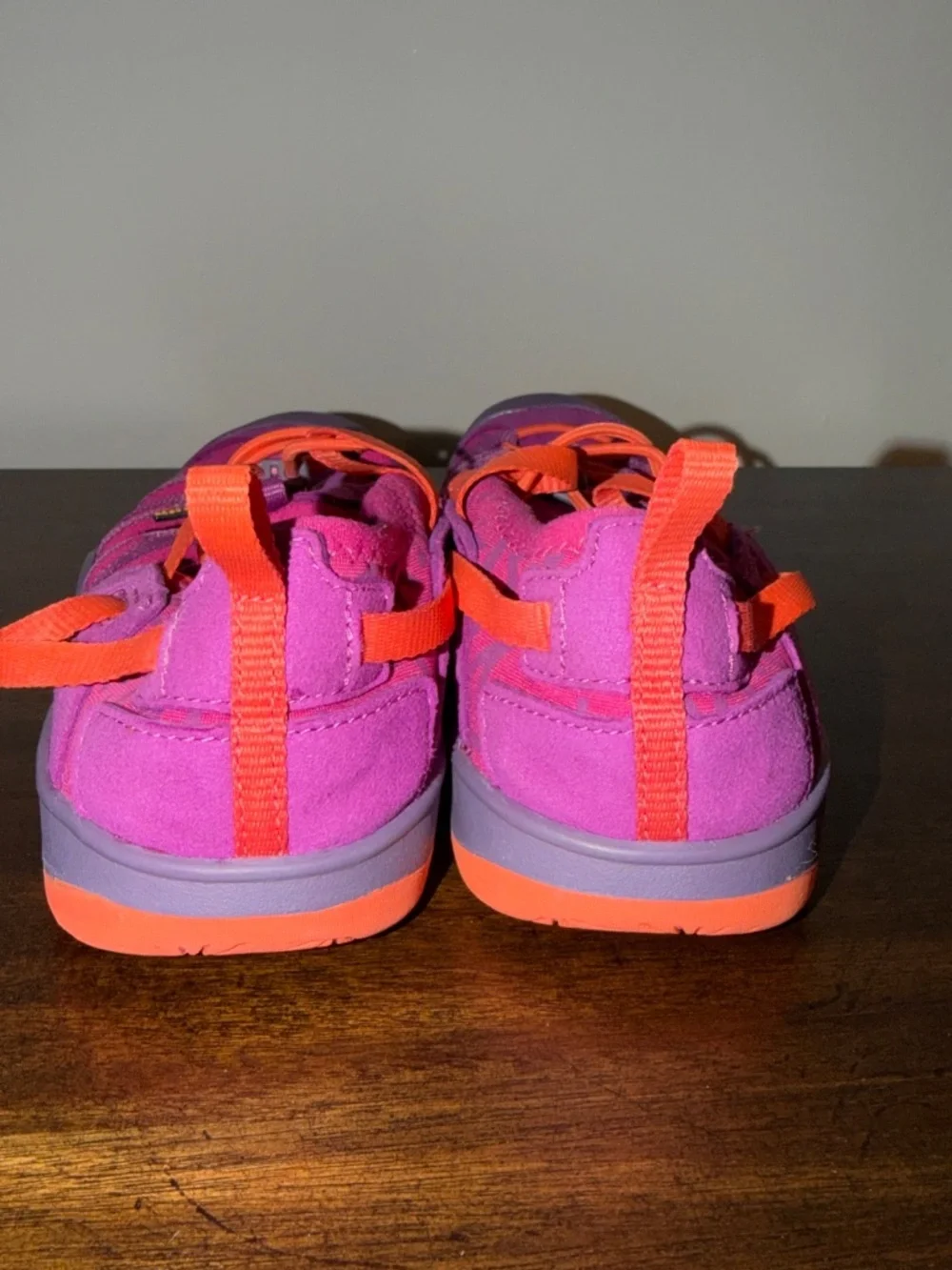 Keen Moxie Pink Orange Sneaker Sandal Youth Big Kids Size 5 Hiking